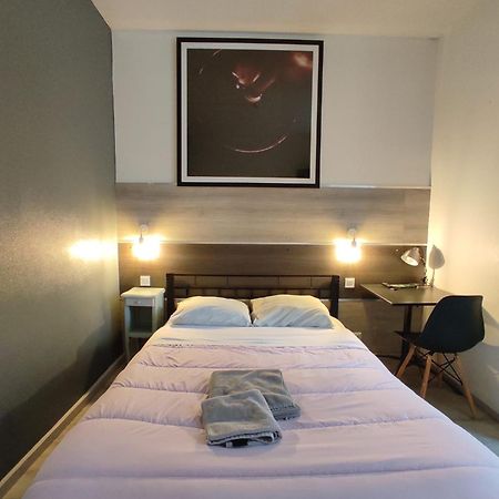 Hotel Le Bon Moine Reims Eksteriør bilde