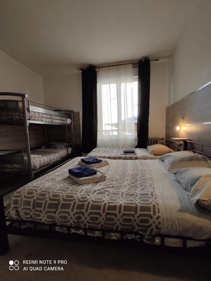 Hotel Le Bon Moine Reims Eksteriør bilde